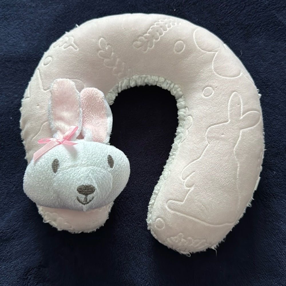 Babygirl neck support:)